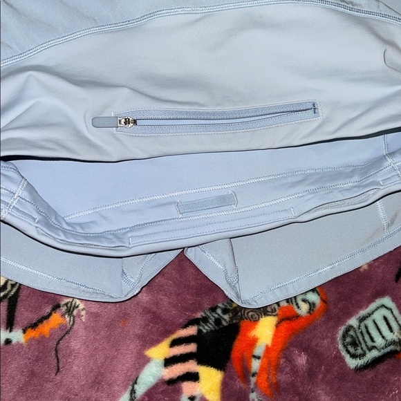 Lululemon Speed Up Short Long *4" Updated Fit Blue Linen size 4 - Picture 4 of 8